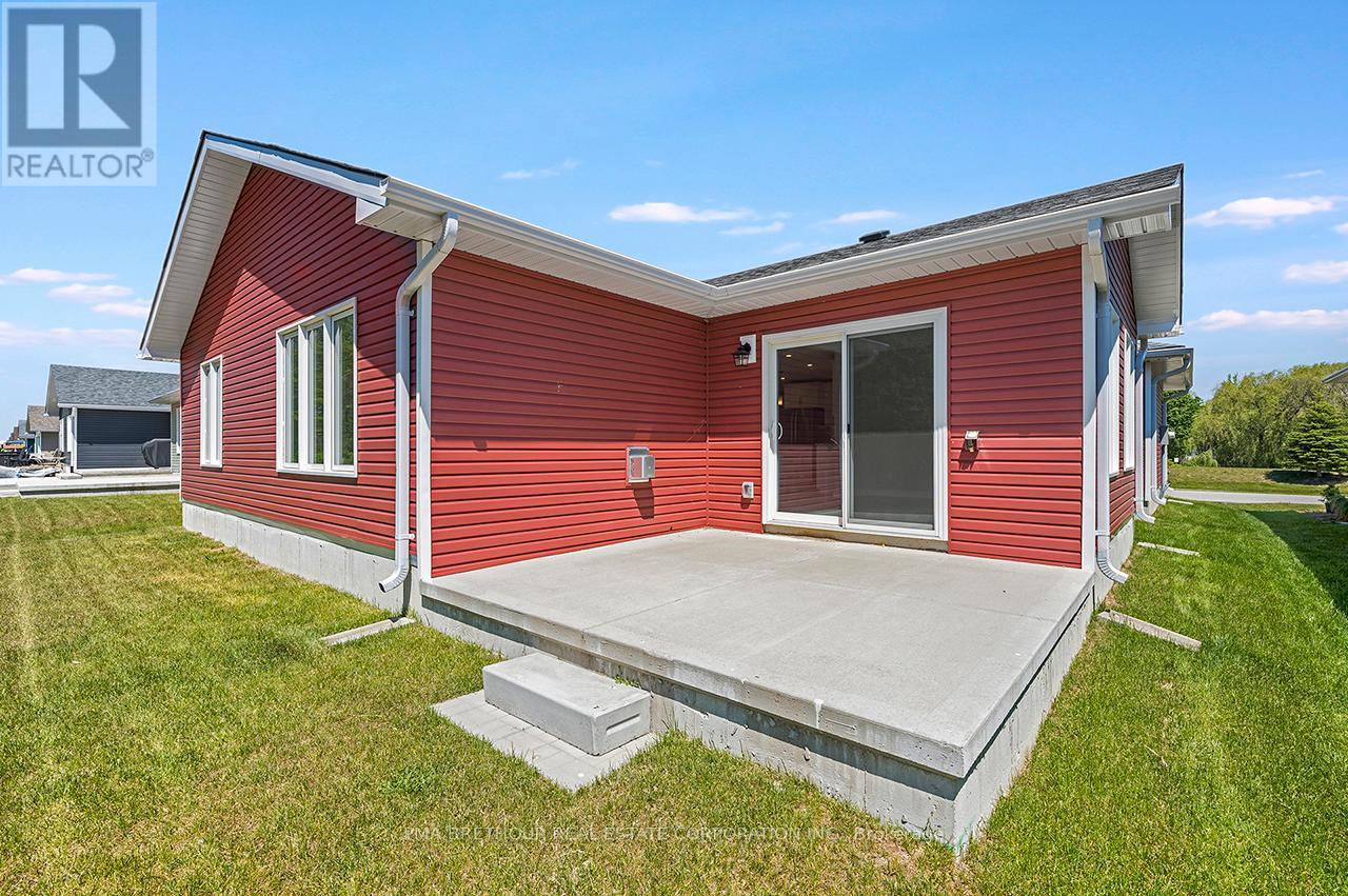 297 LAKE BREEZE DRIVE - 7