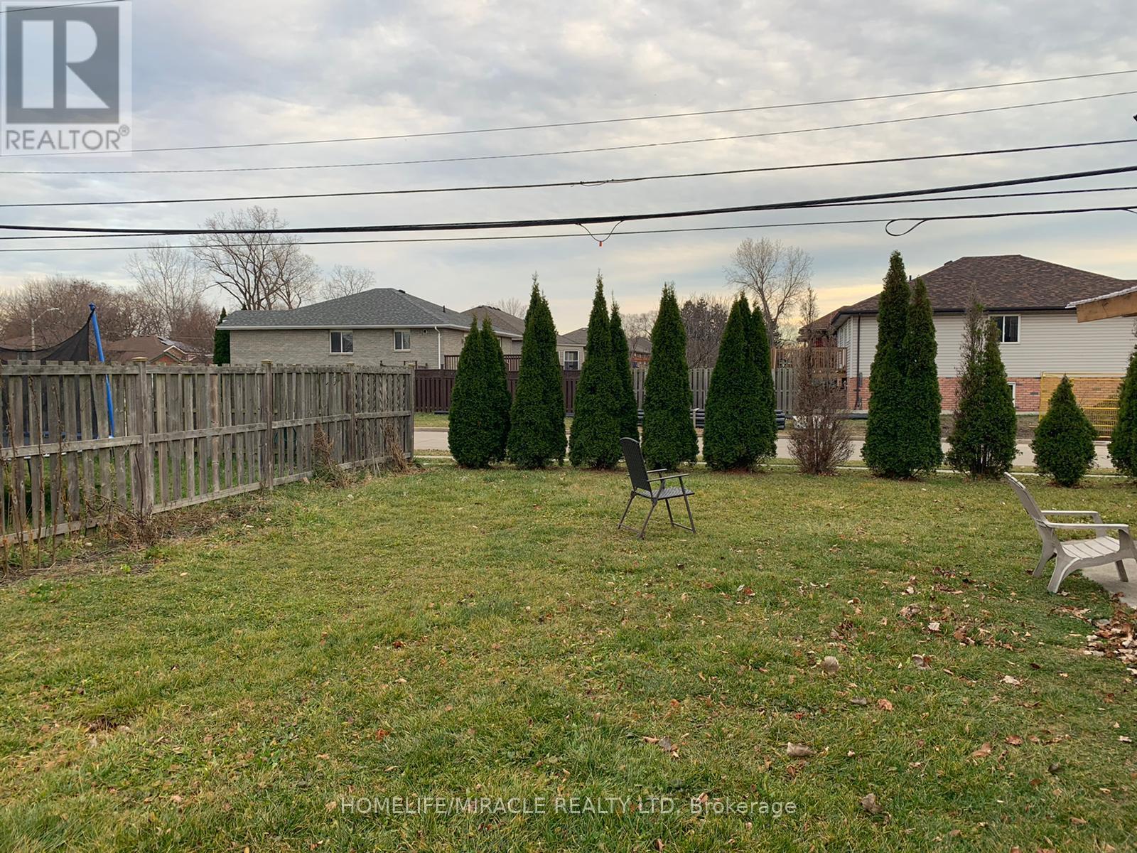 2392 ASKIN AVENUE - 2