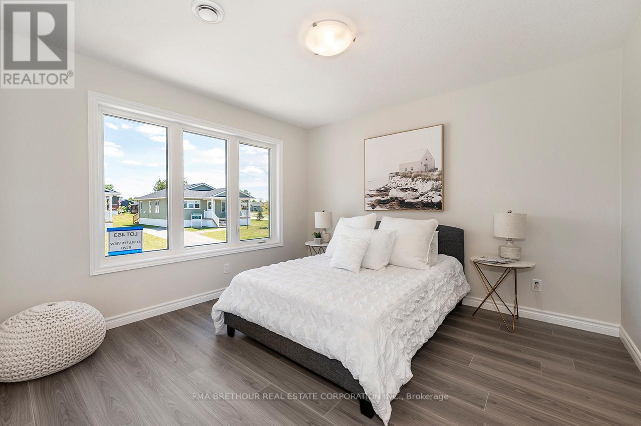 21 BLUFFS VIEW BOULEVARD - 24