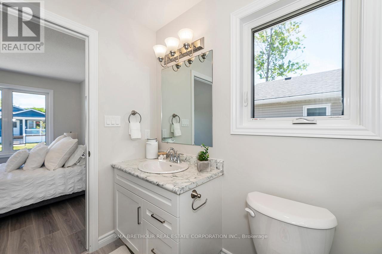 21 BLUFFS VIEW BOULEVARD - 30