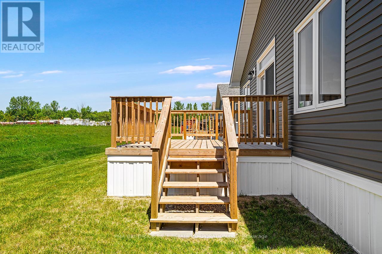 21 BLUFFS VIEW BOULEVARD - 5