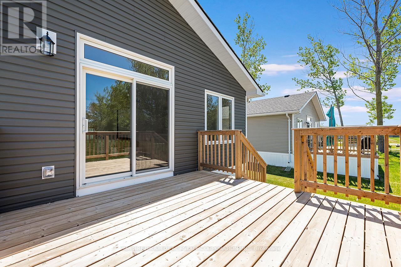 21 BLUFFS VIEW BOULEVARD - 6