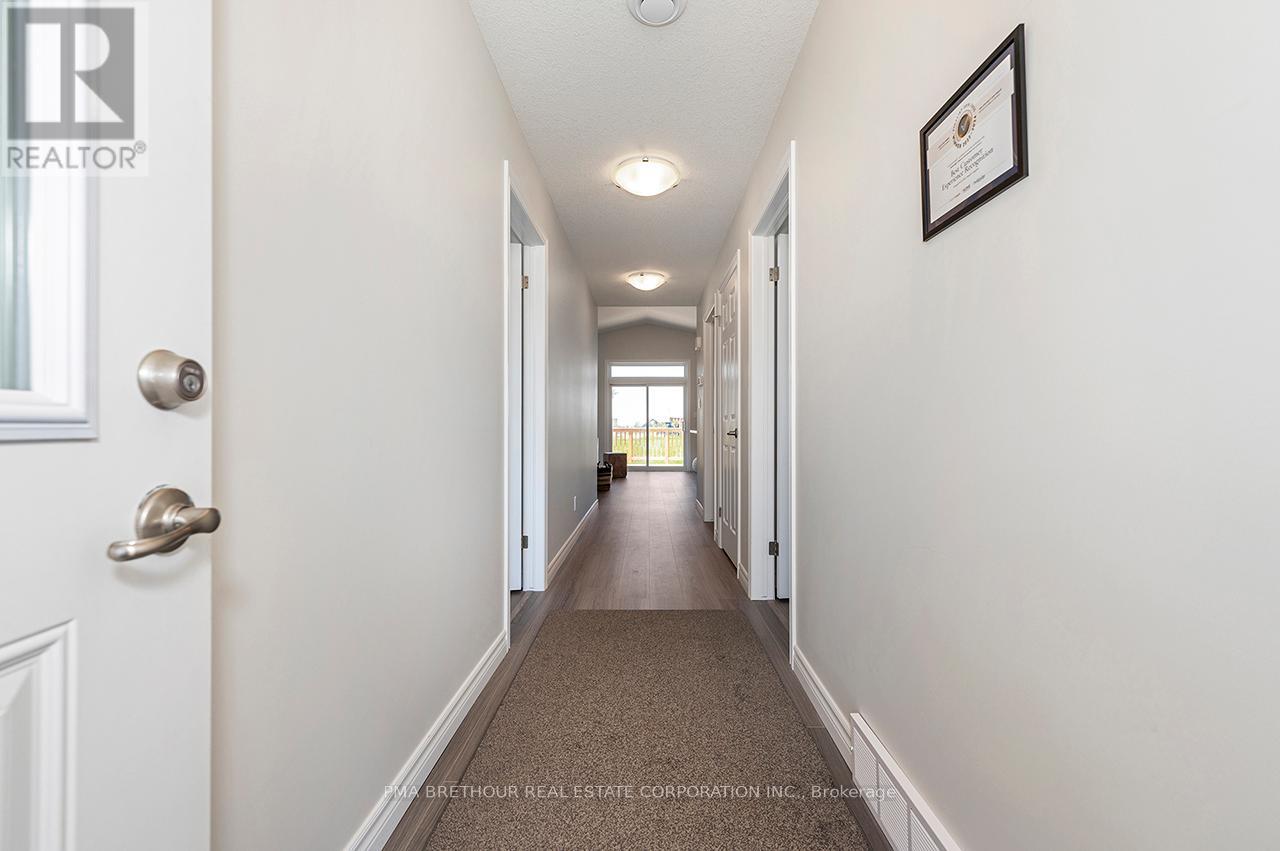 21 BLUFFS VIEW BOULEVARD - 9