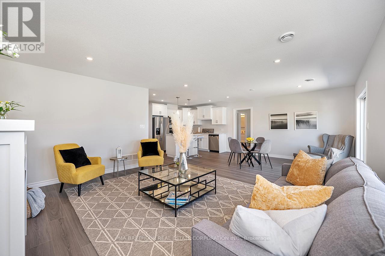242 LAKE BREEZE DRIVE - 20
