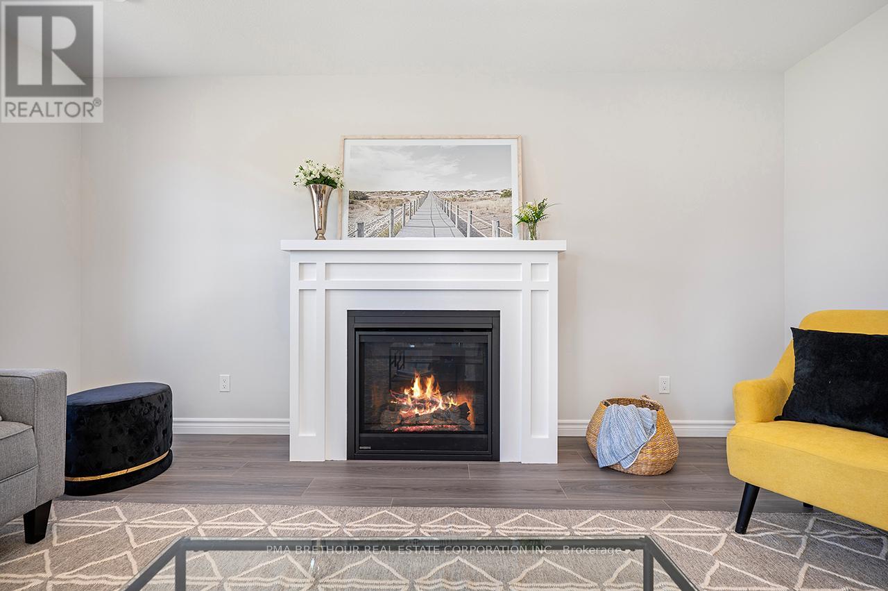242 LAKE BREEZE DRIVE - 22