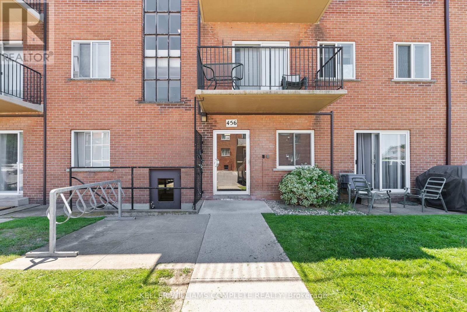 #37 456 CARLTON STREET - 3