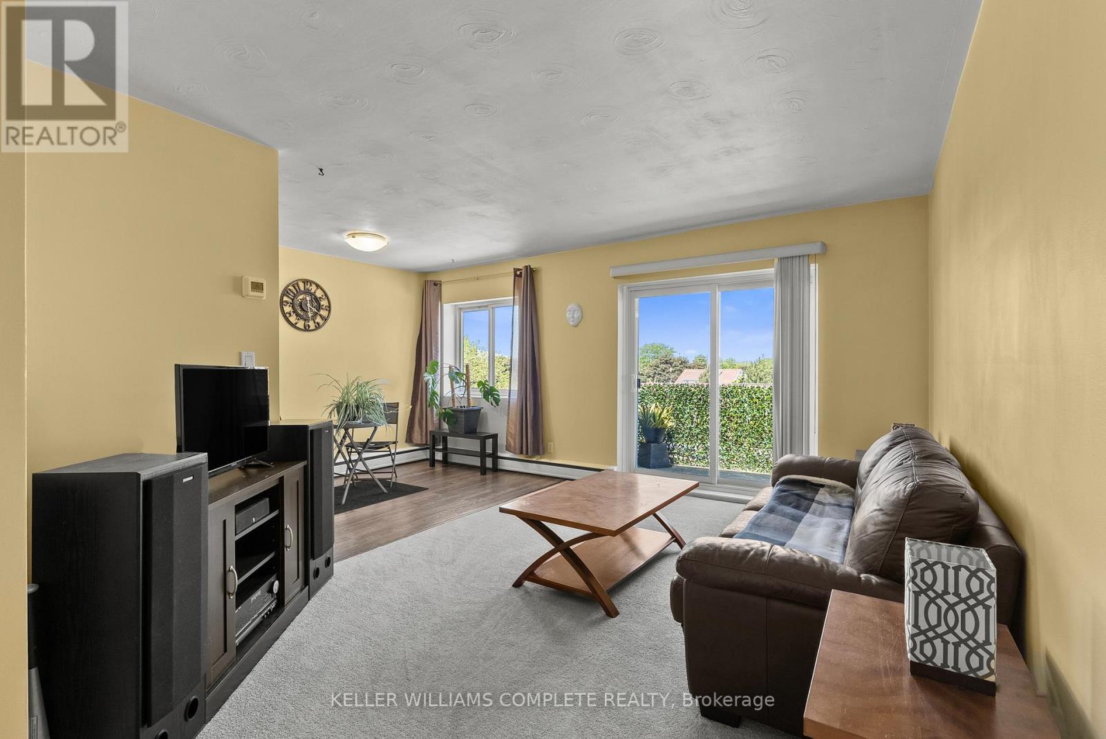 #37 456 CARLTON STREET - 9