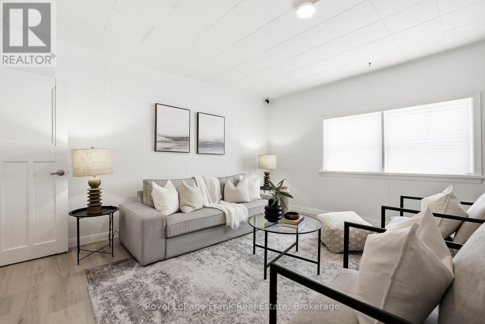 36 & 38 BRUCE STREET - Image 12
