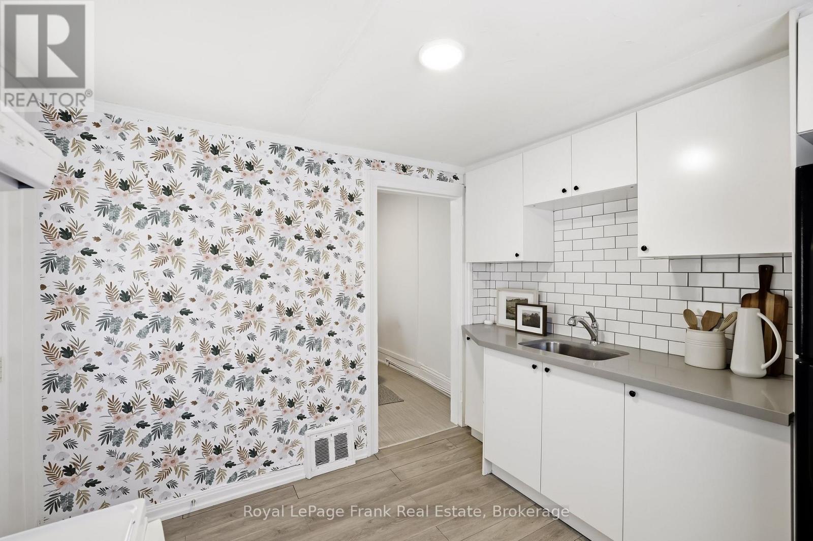 36 & 38 BRUCE STREET - Image 15