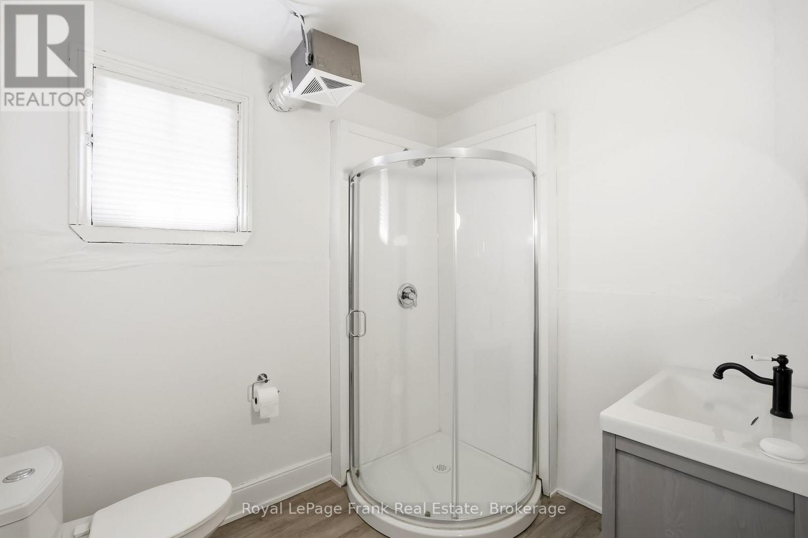 36 & 38 BRUCE STREET - Image 24