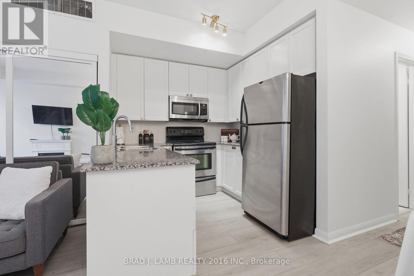 #29 80 CARR STREET - 3
