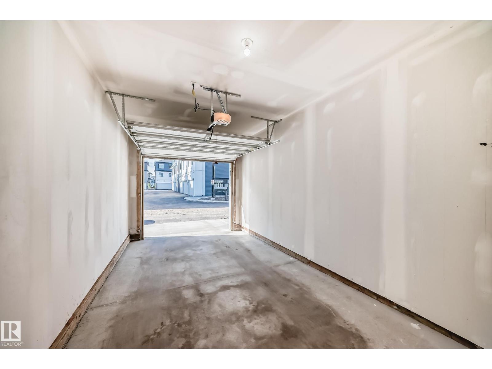 #50 6905 25 AV SW - 27