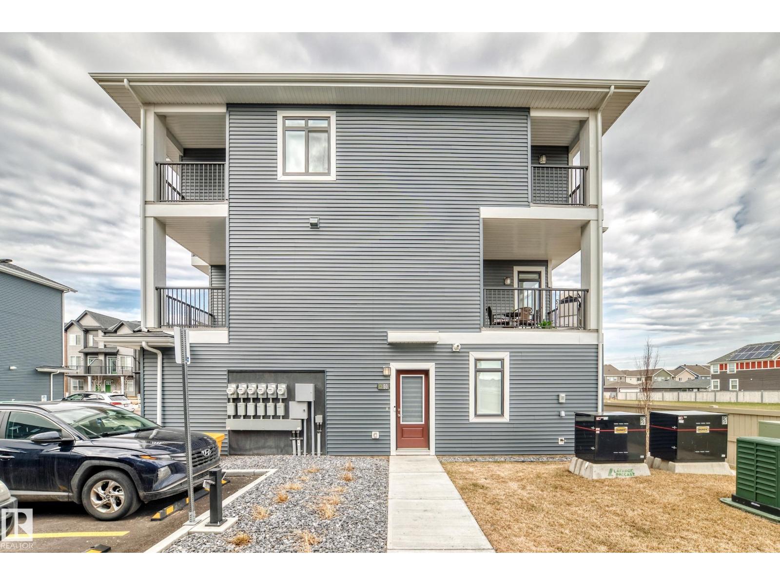#50 6905 25 AV SW - 28
