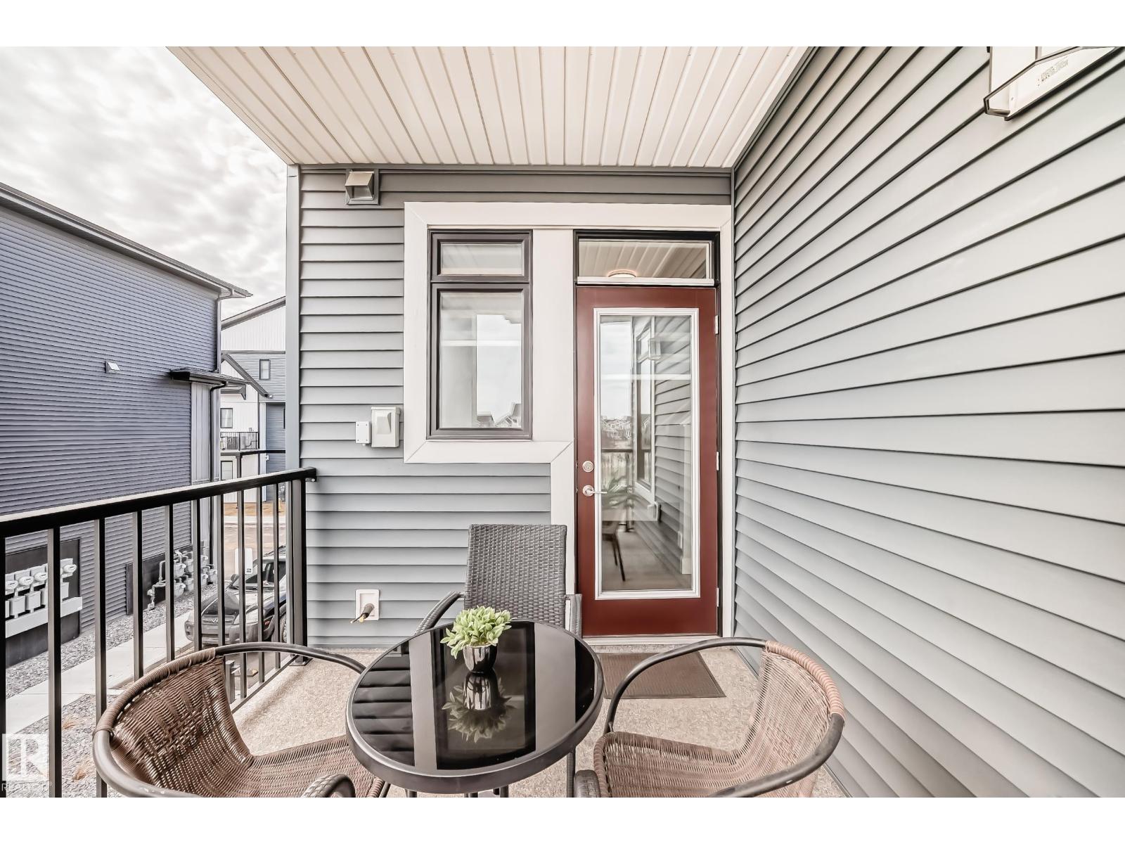 #50 6905 25 AV SW - 12