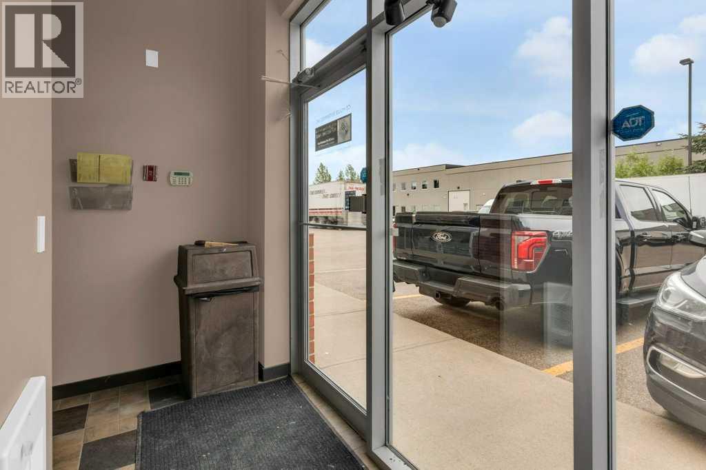 215, 2914 Kingsview Boulevard SE - photo 2