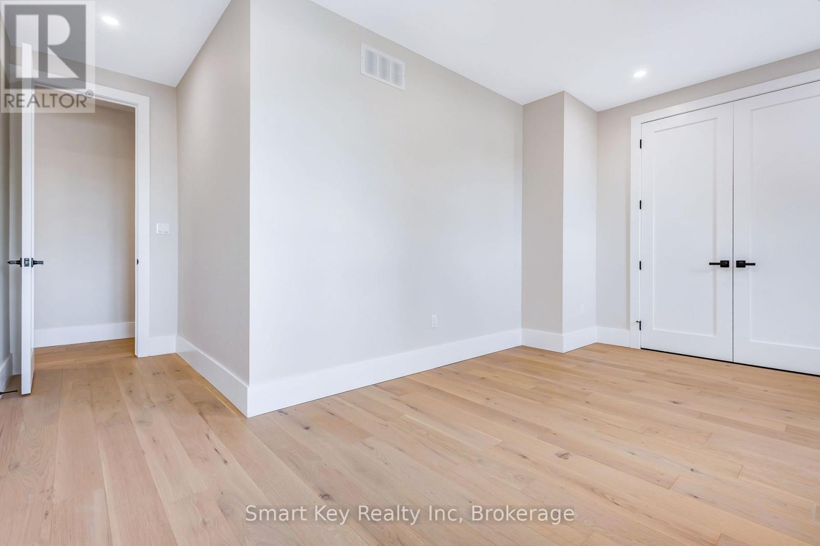 4 Bed, 4 Bath Multi-Family for Rent in Ottawa – 125 BRAE CRESCENT, Ottawa – MLS# X13422568 - Image 7