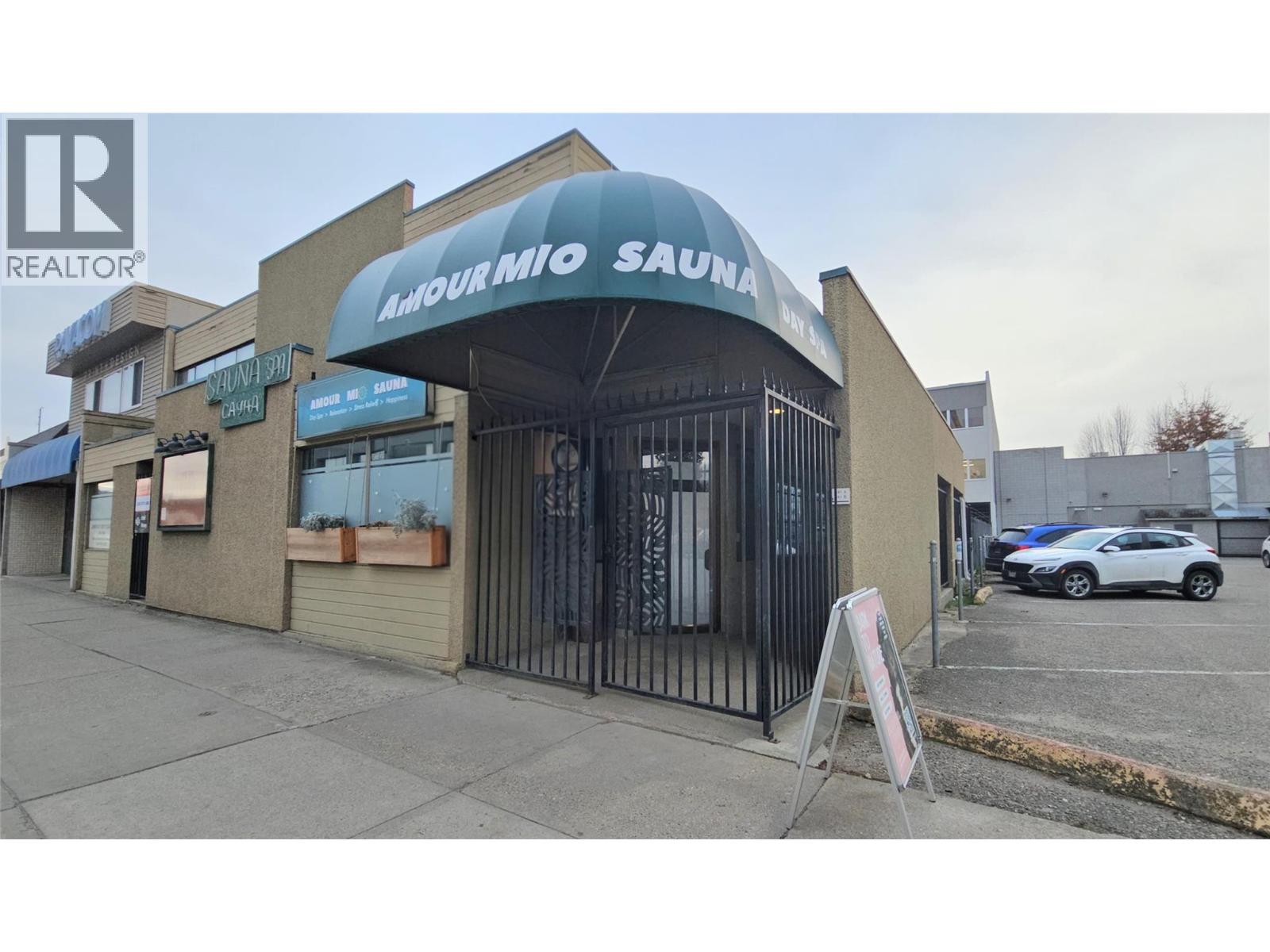 B 545 Lawrence Avenue, Kelowna