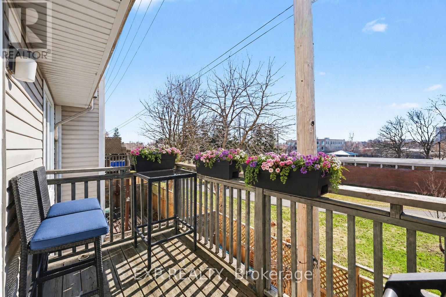 2 Bed, 3 Bath House for Sale in Ottawa – 8 BARNABY PRIVATE, Ottawa – MLS# X13236572 - Image 14