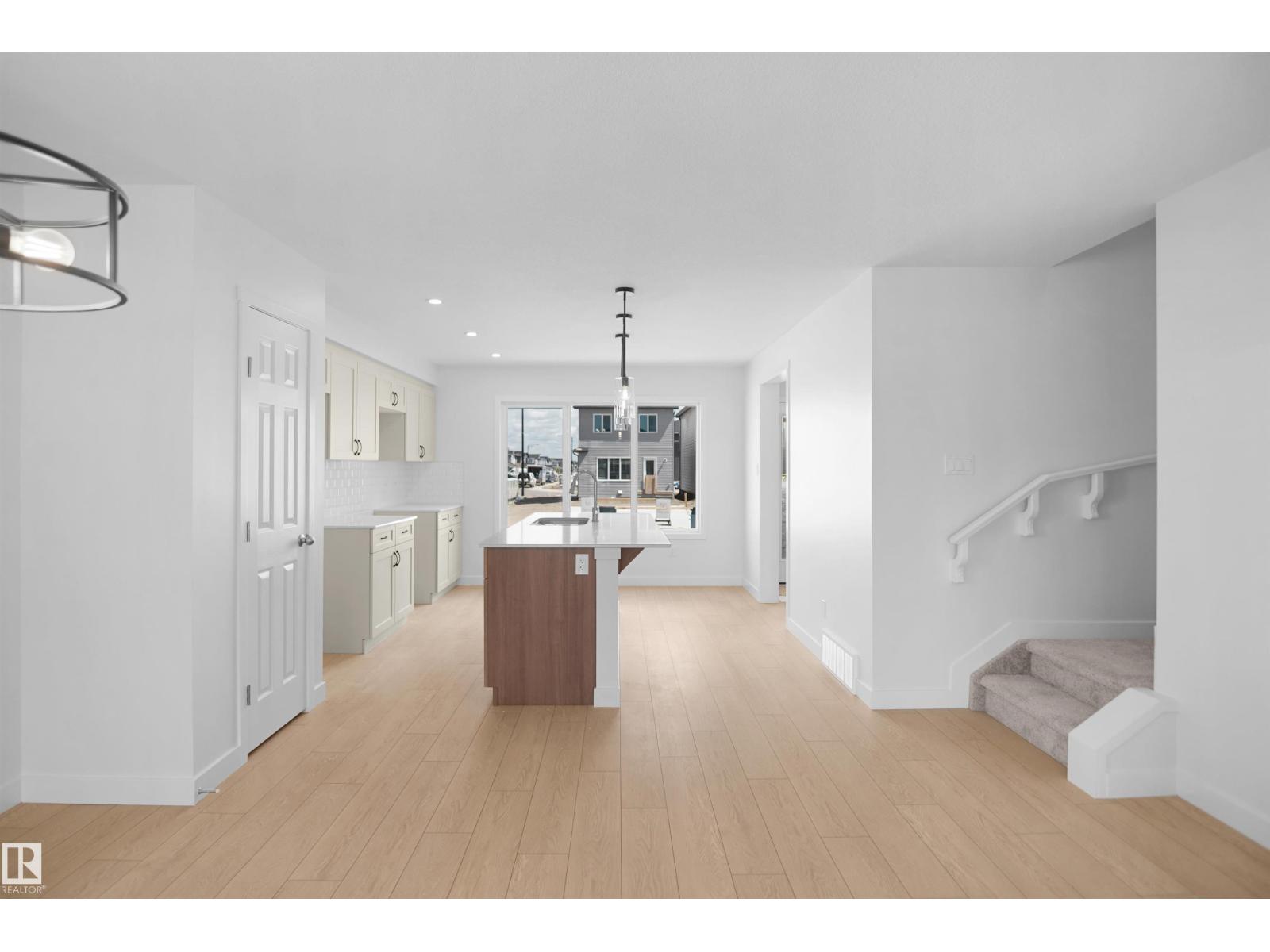 18169 73A ST NW - 8