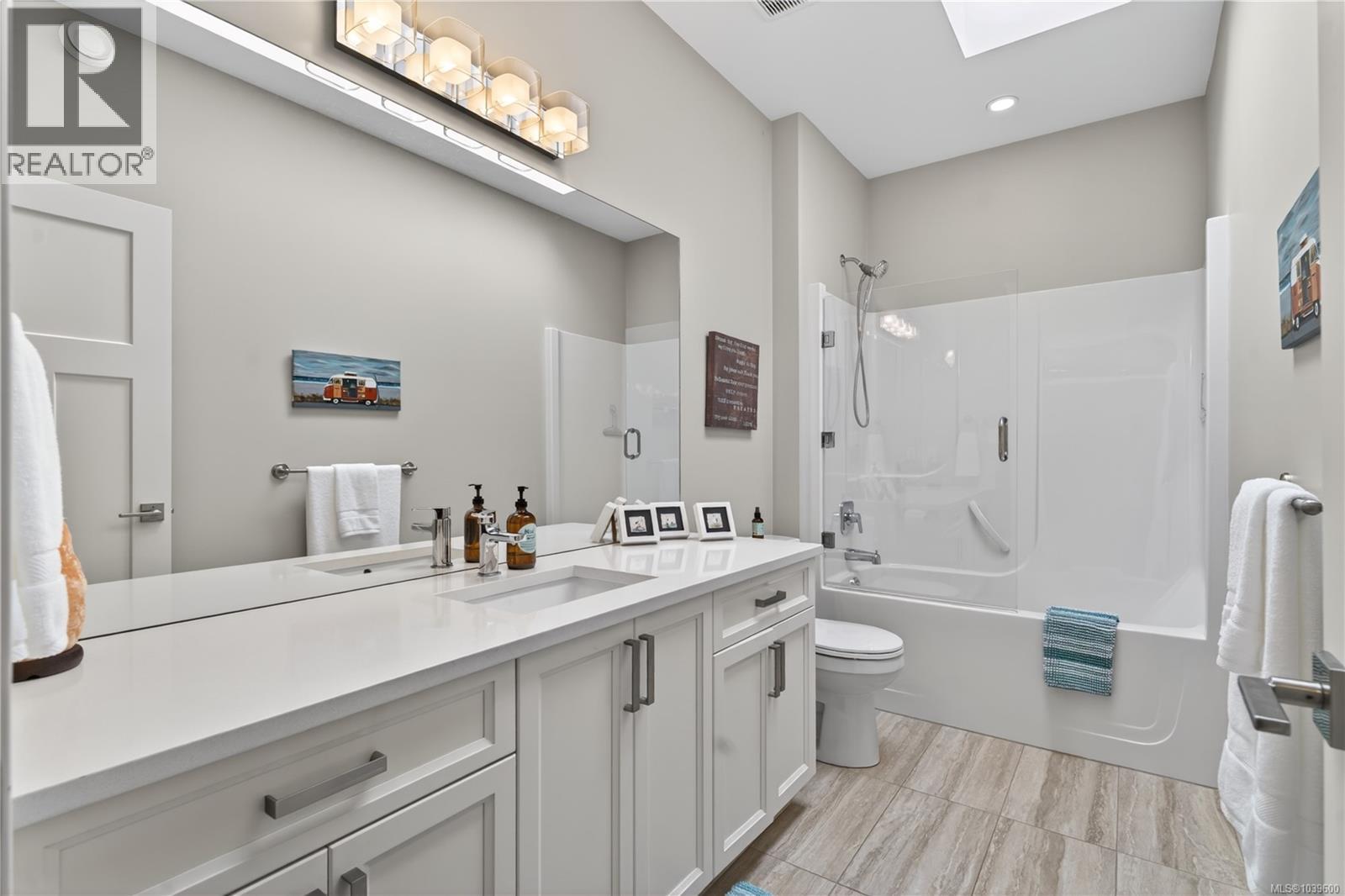 474 Ridgefield Dr - 33