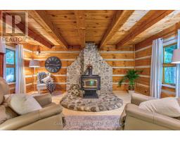 Family room - 7341 Sideroad 12, Mapleton, ON N0G2K0 Photo 7