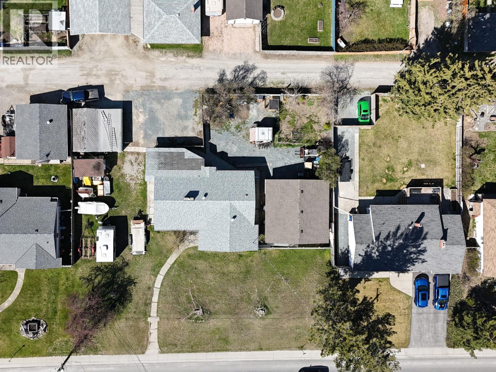 325 14 Avenue S - Image 52