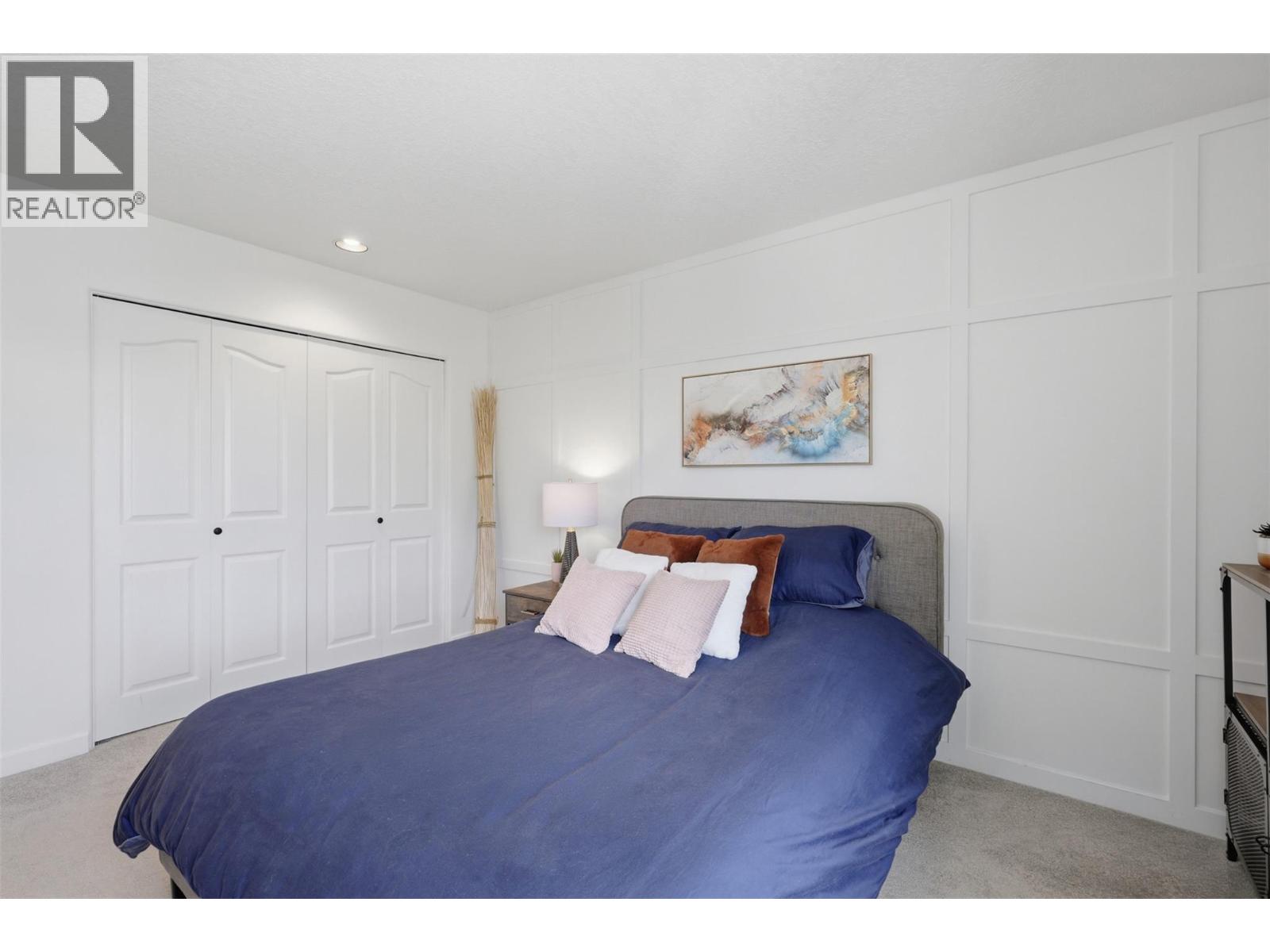 #8 411 ABERDEEN Drive - 24