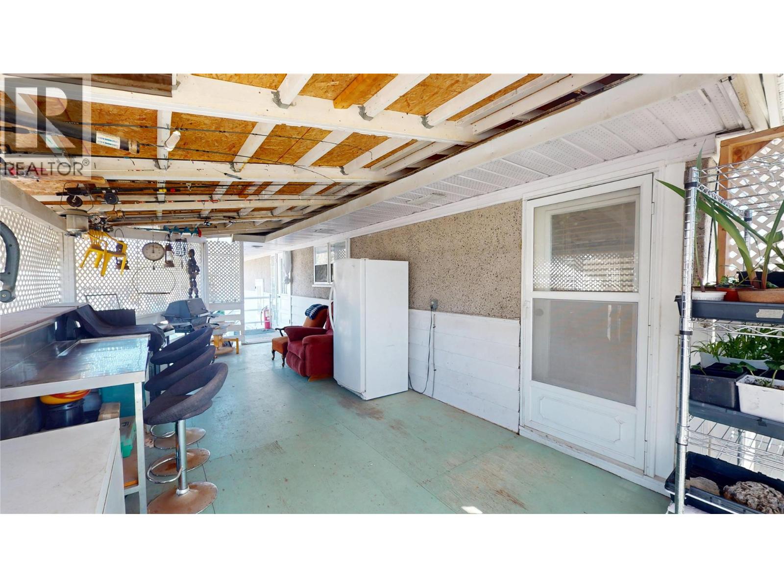 325 14 Avenue S - Image 40