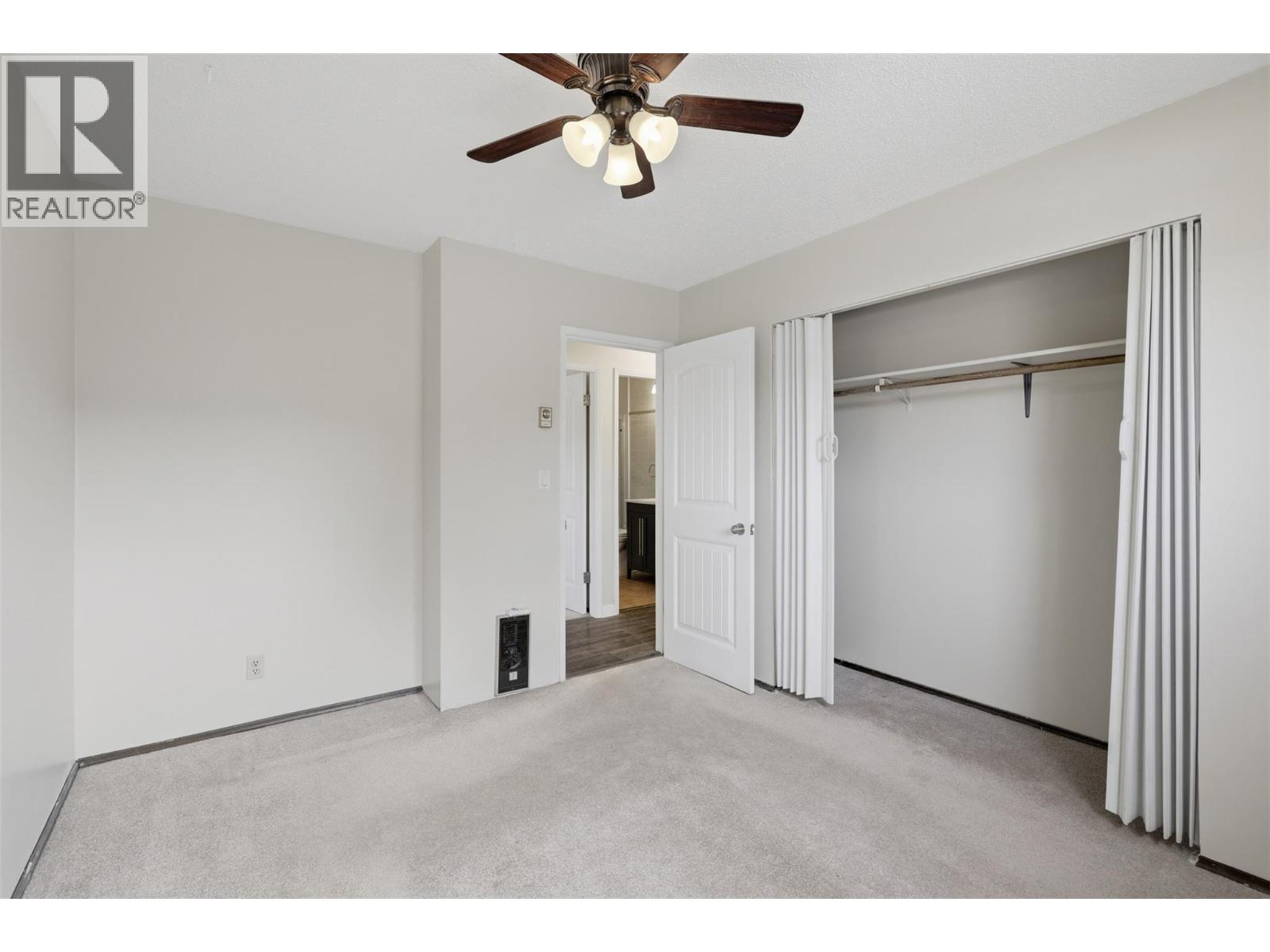 2641 Young Place - 12