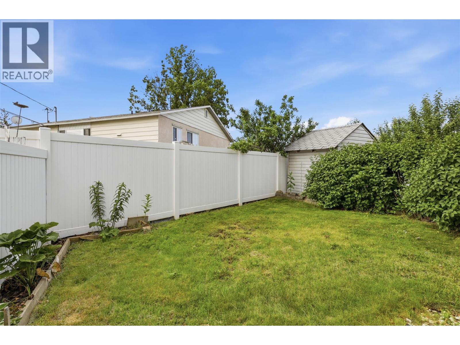 2641 Young Place - 7