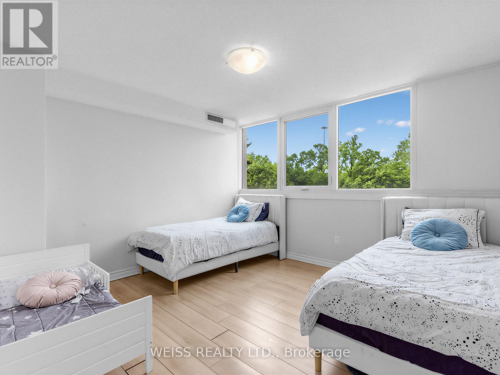 #202 150 NEPTUNE DRIVE - Image 17
