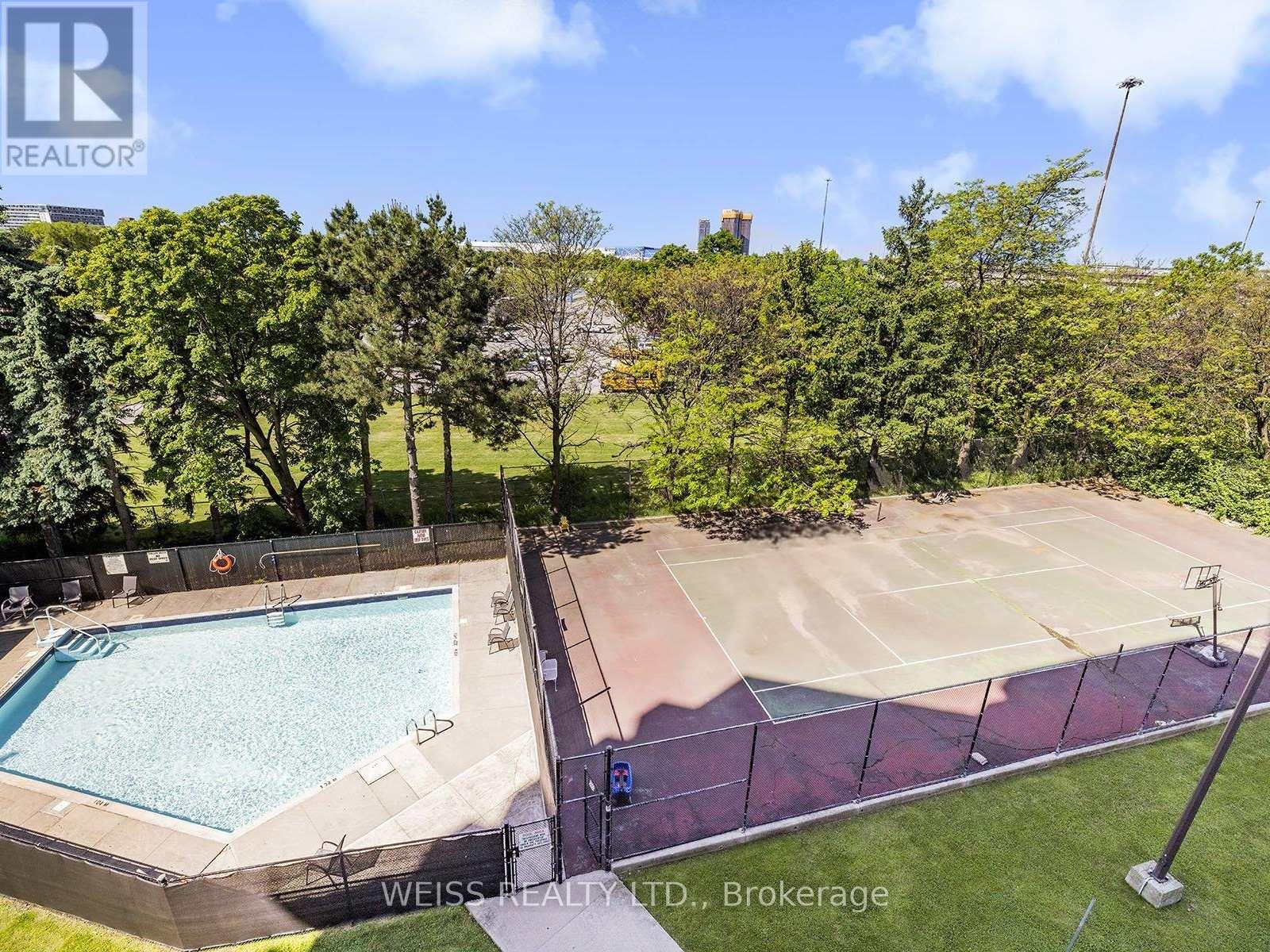 #202 150 NEPTUNE DRIVE - 31