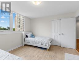 202 - 150 Neptune Drive, Toronto, ON M6A2Y9 Photo 18