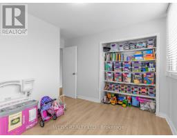 202 - 150 Neptune Drive, Toronto, ON M6A2Y9 Photo 19