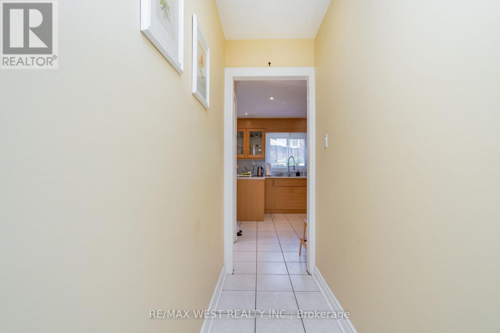 1216 LEEWOOD DRIVE - 14