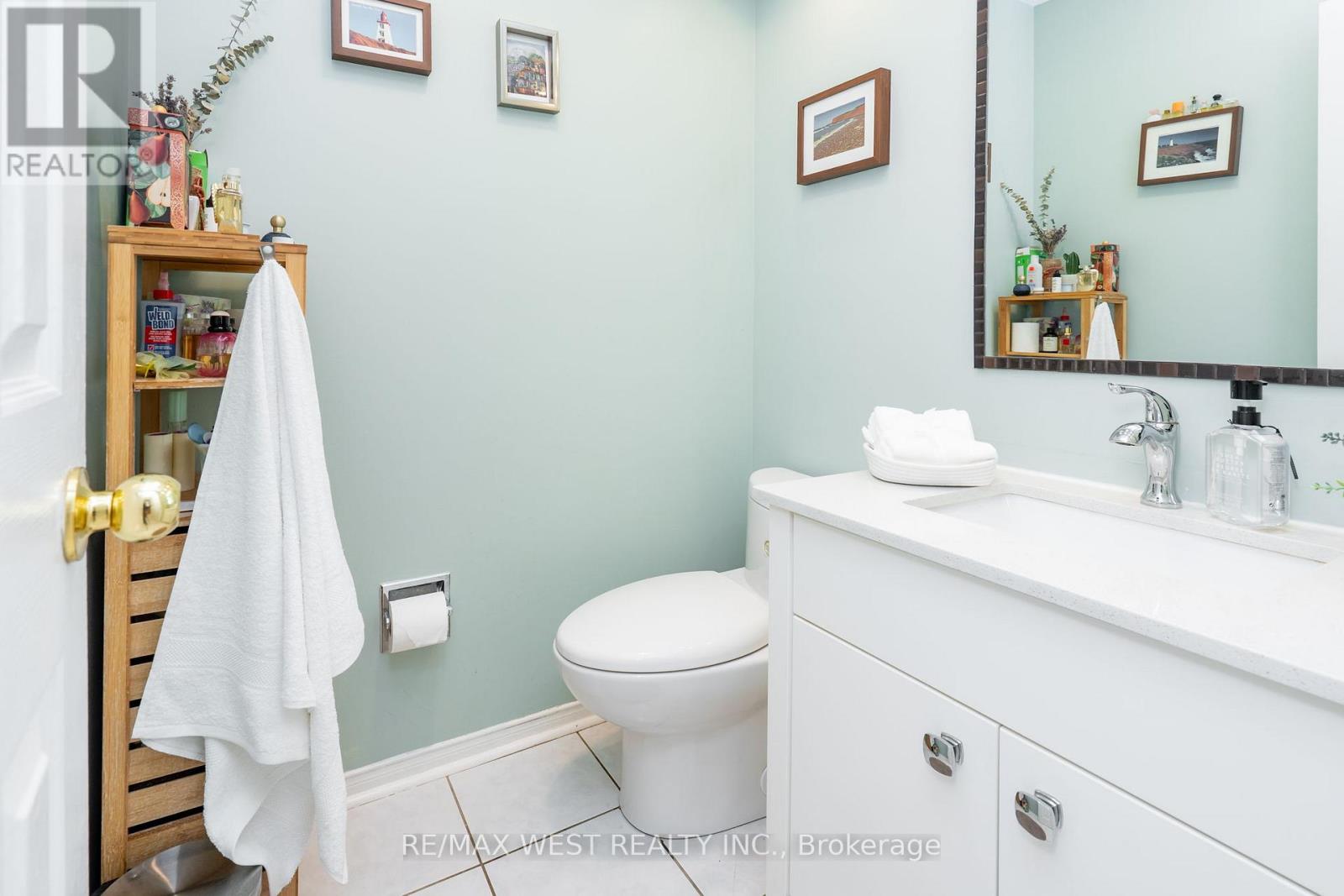 1216 LEEWOOD DRIVE - 22