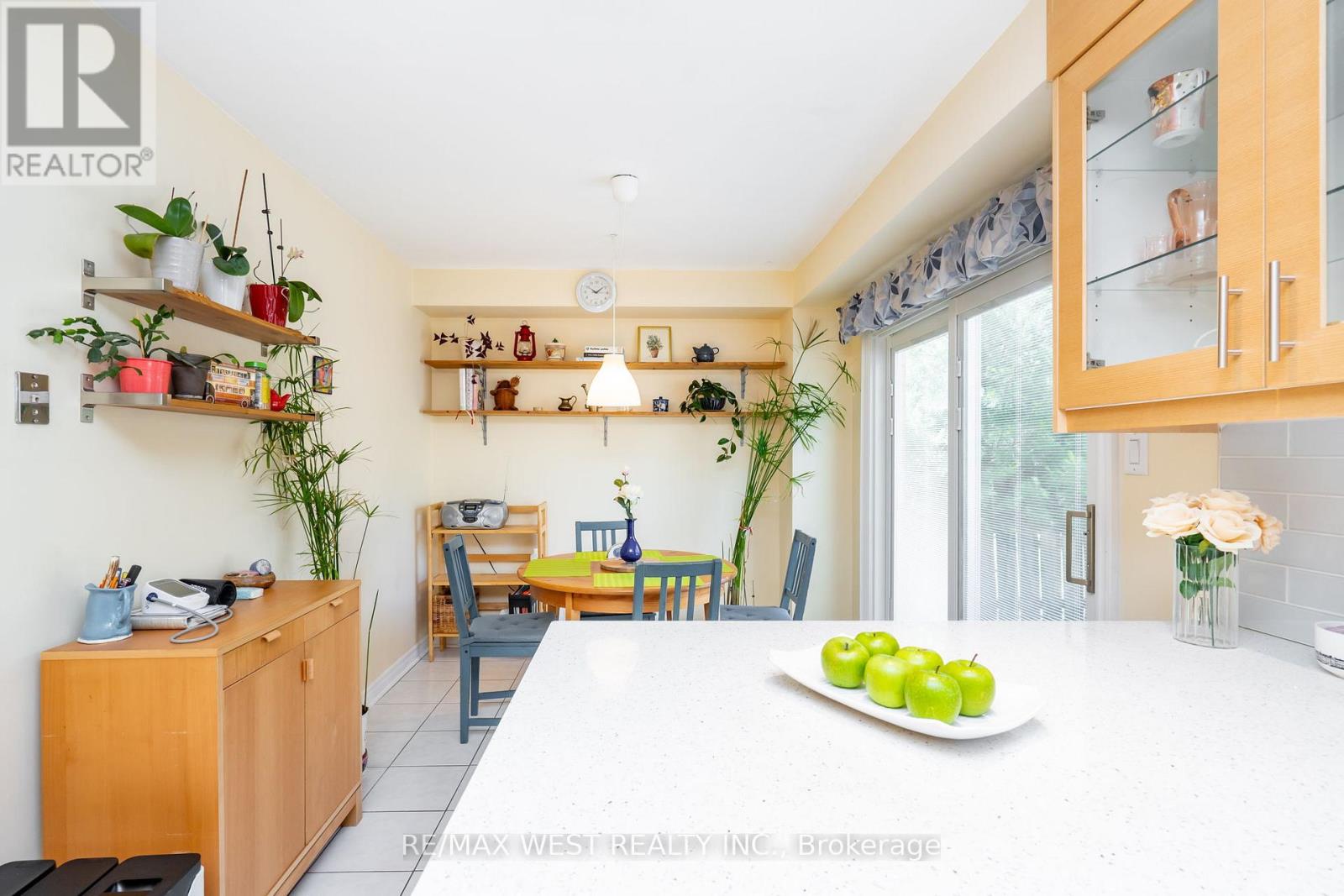 1216 LEEWOOD DRIVE - 19