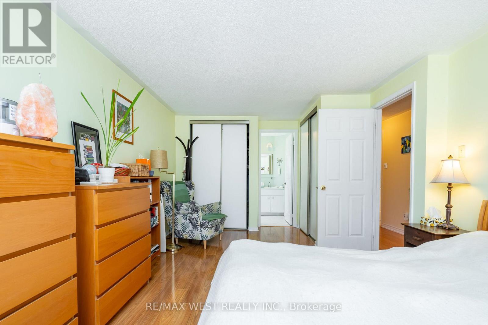 1216 LEEWOOD DRIVE - 30