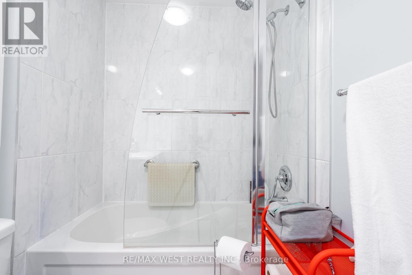 1216 LEEWOOD DRIVE - 34