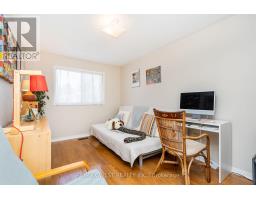 1216 Leewood Drive, Oakville, ON L6M3B3 Photo 9