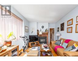 1216 Leewood Drive, Oakville, ON L6M3B3 Photo 32