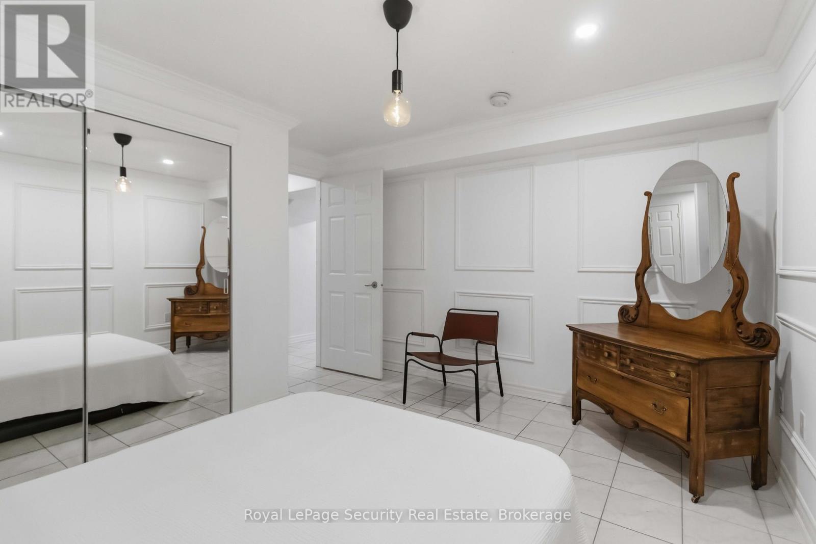 3 NATUREVIEW COURT - 33