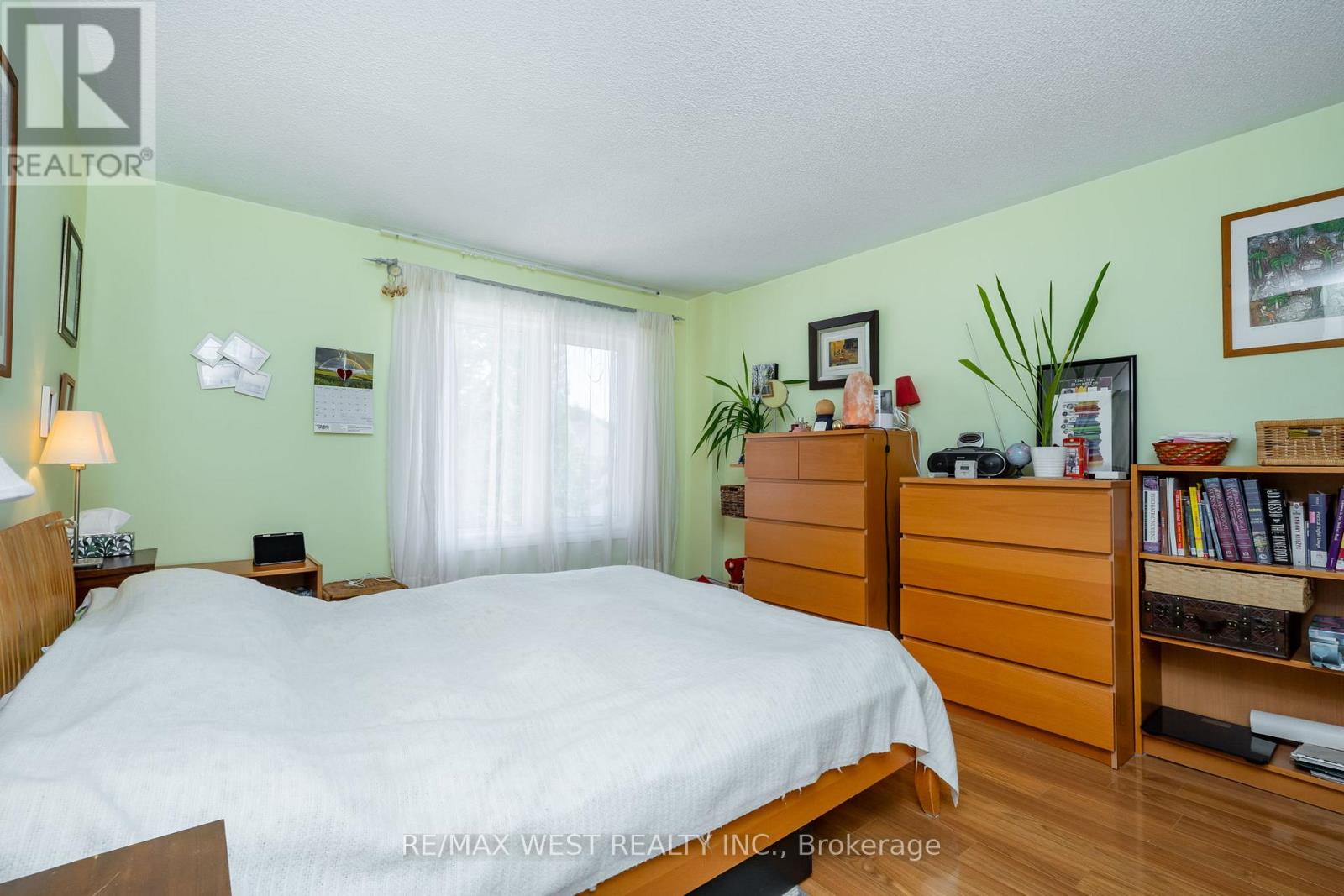 1216 LEEWOOD DRIVE - 28