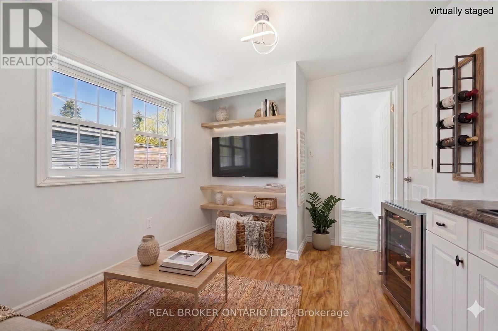 490 SPRUCE STREET - Image 18