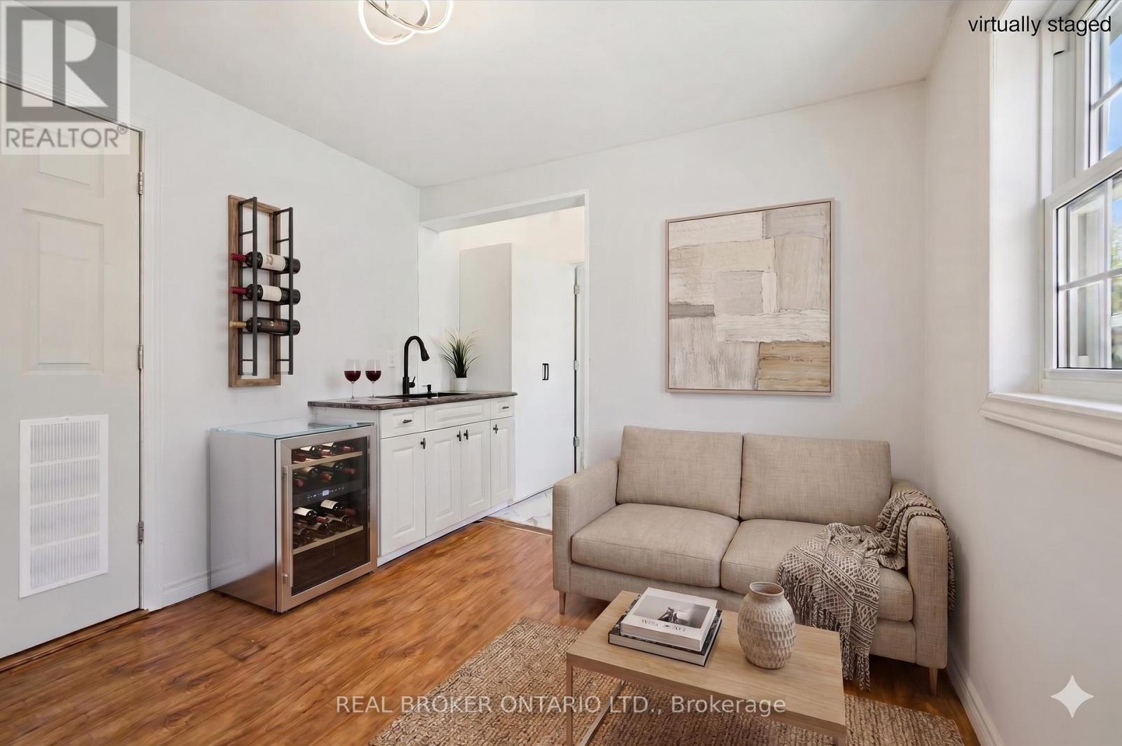 490 SPRUCE STREET - Image 21