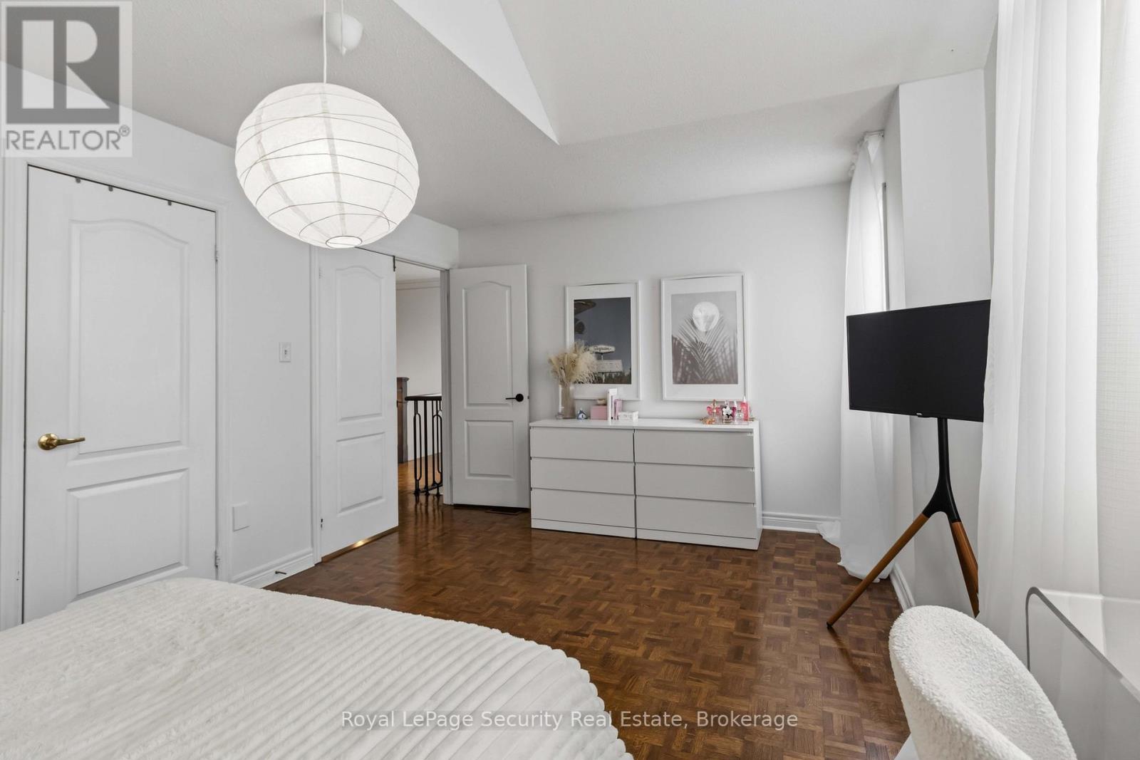 3 NATUREVIEW COURT - 28