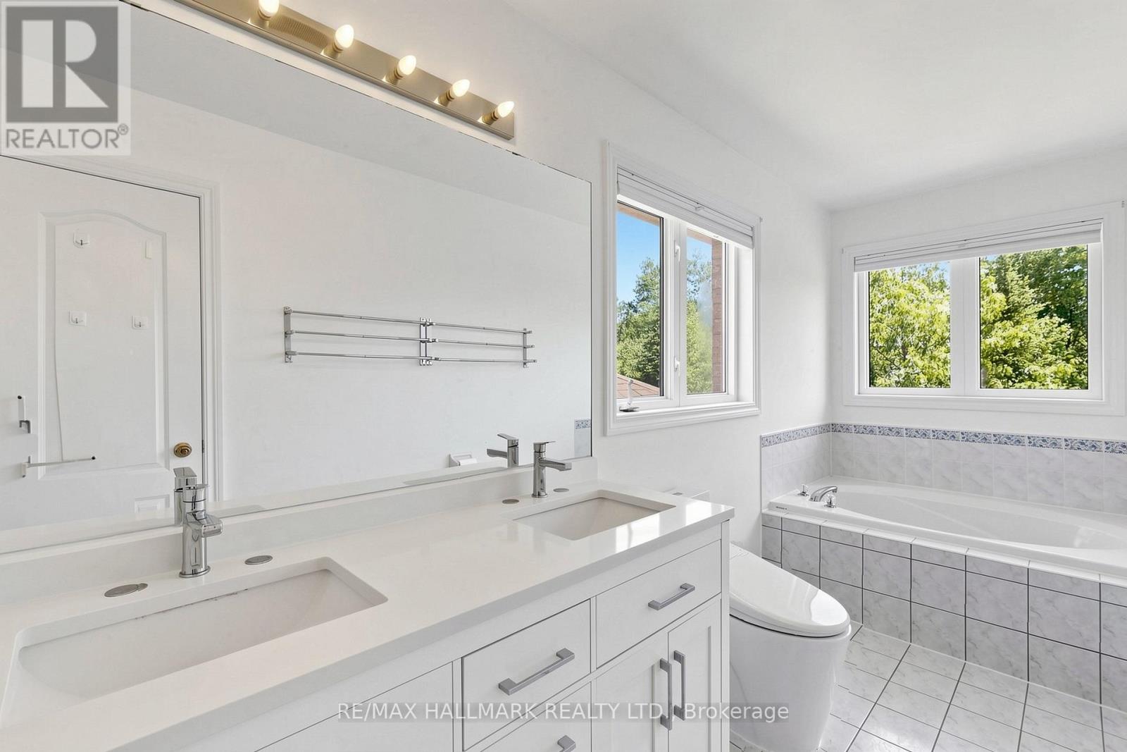 127 HUMBERLAND DRIVE - 17