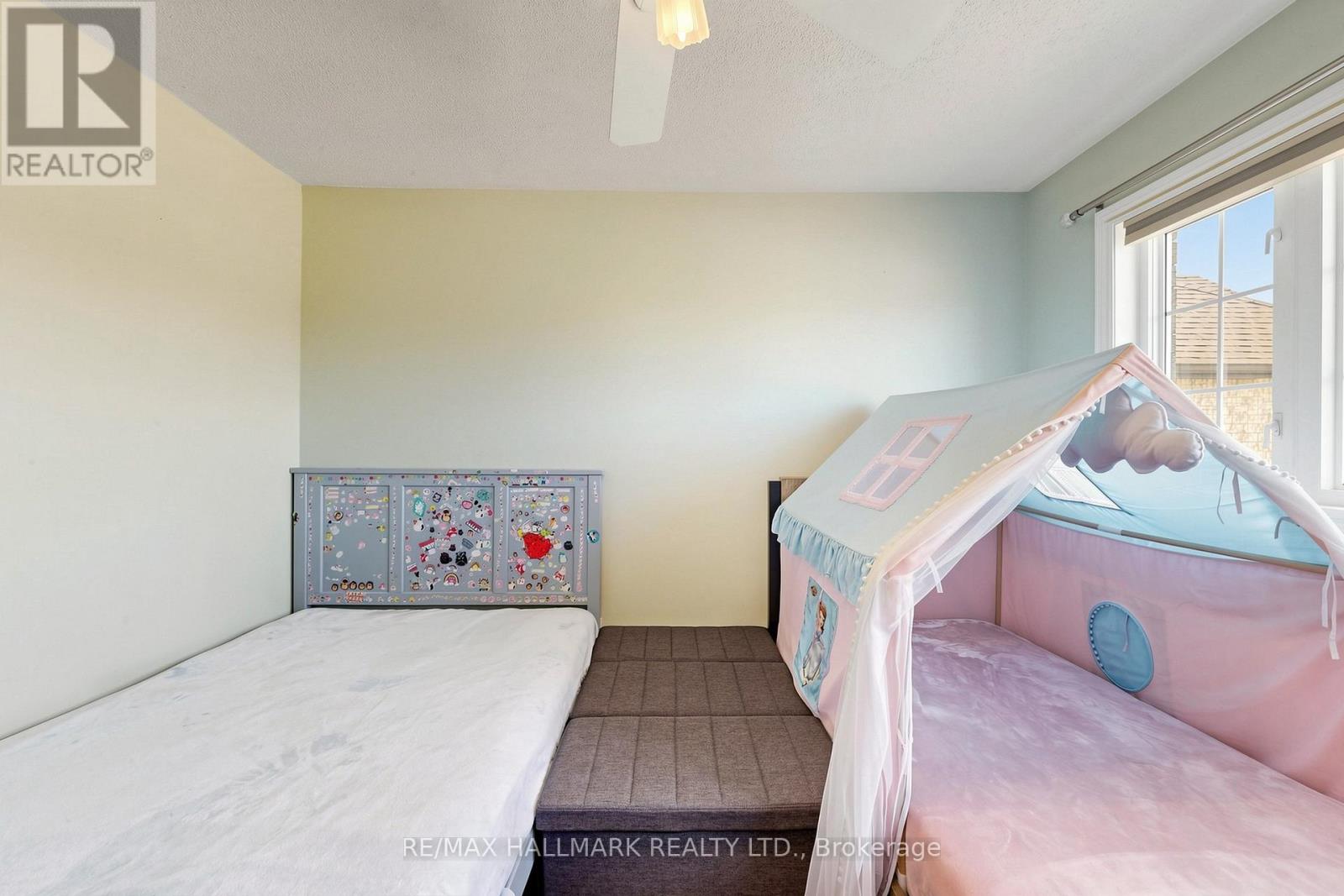 127 HUMBERLAND DRIVE - 21
