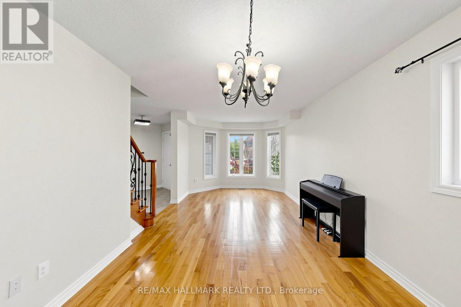 127 HUMBERLAND DRIVE - 3