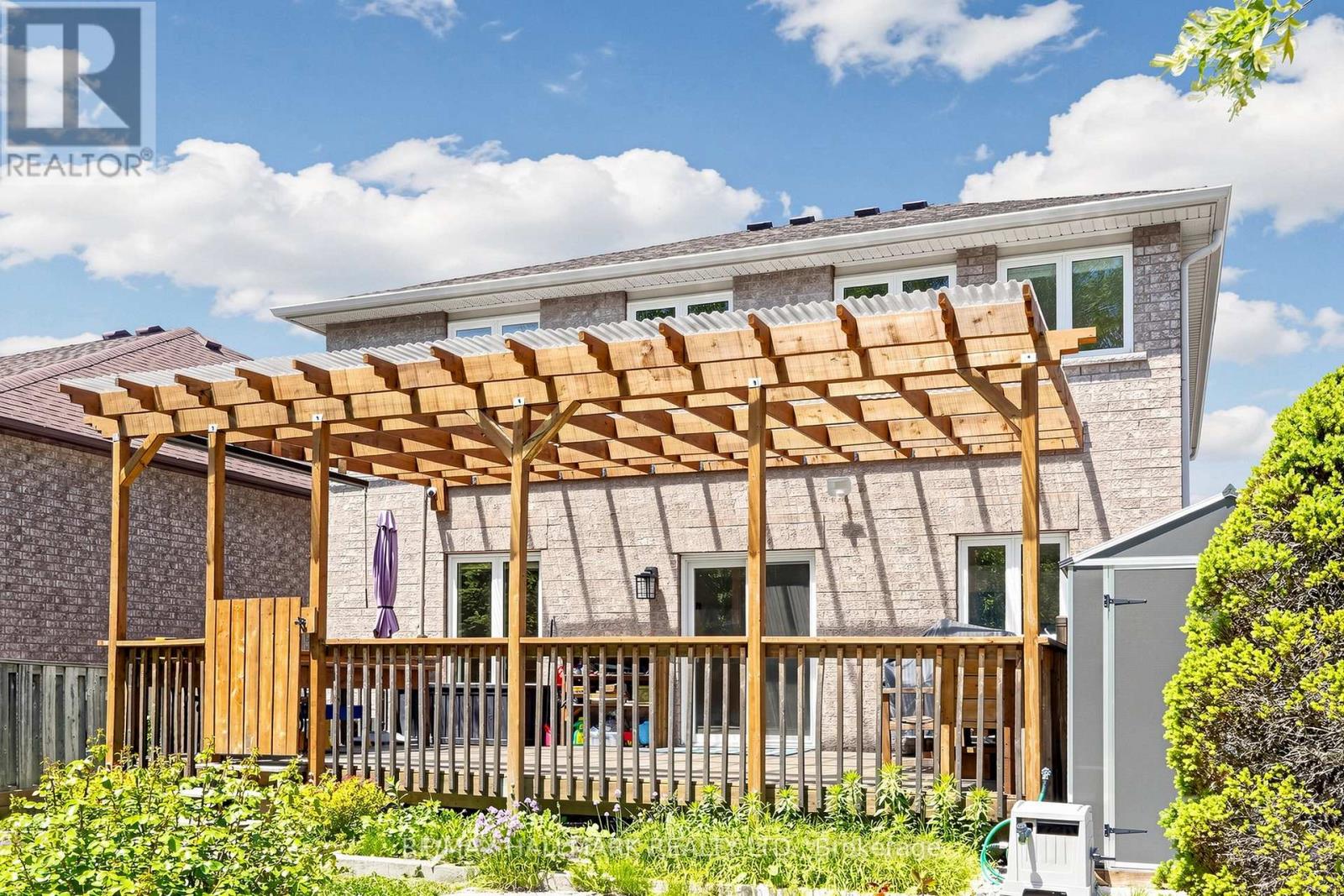 127 HUMBERLAND DRIVE - 33